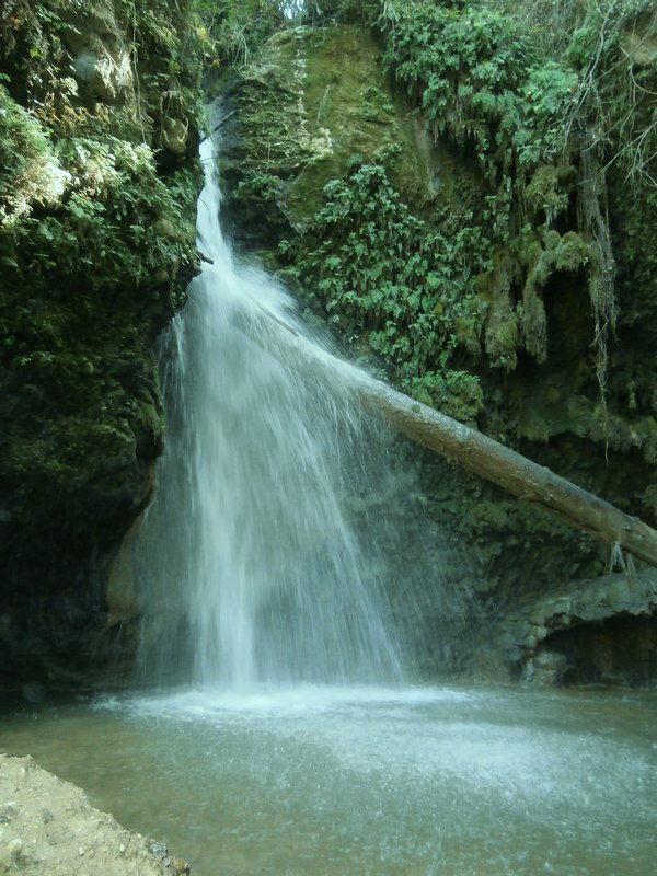 The waterfall in Gizil Kent