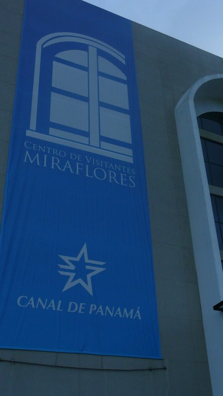 Banner at ¨The Canal¨