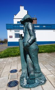 Andy Capp Statue
