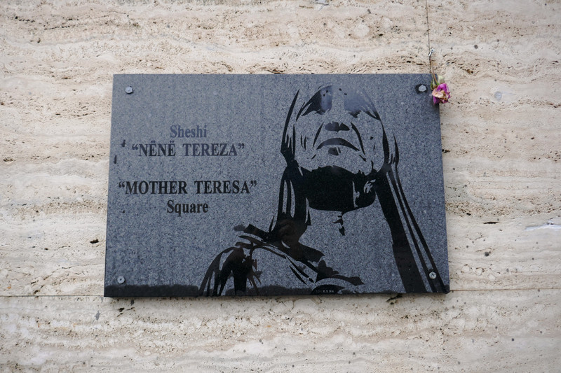 Mother Theresa Square, Tirana