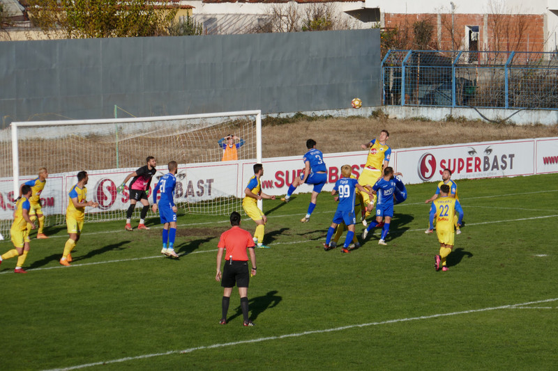 FK Kamza v Luftetari Gjirostar 
