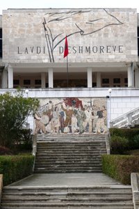 The Desmoreve Museum of Glary & Hall of Relics of War