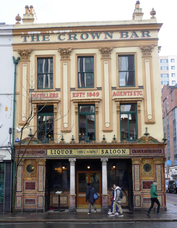 CRown Liquor Saloon