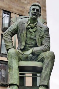 Charles Rennie Mackintosh Statue, Glasgow 