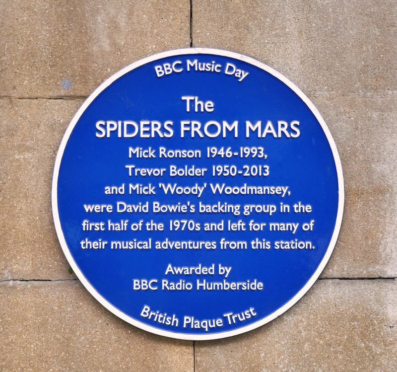 The Spiders From Mars Plaque, Hull Paragon Interchange