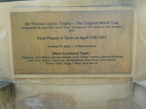 Sir Tomas Lipton Memorial