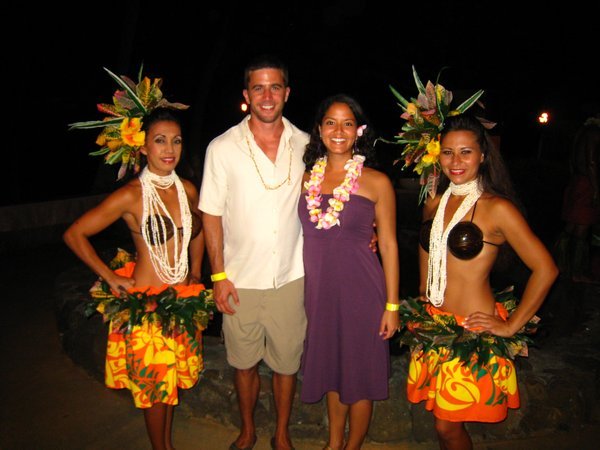 Wahine - Hawaiian Hula Girls