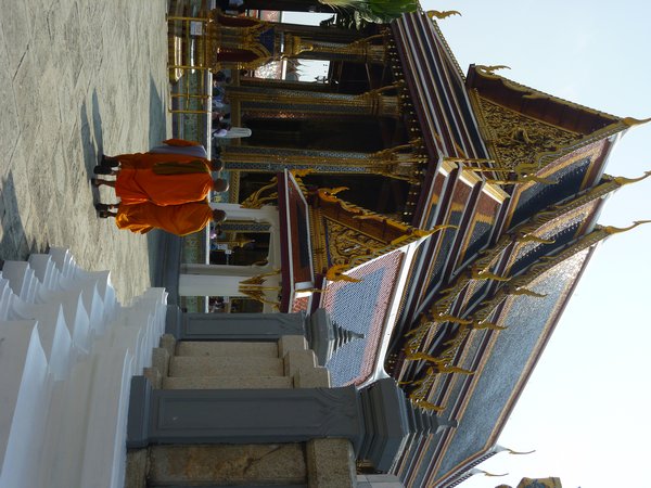 B9 Monks in Grand Palace