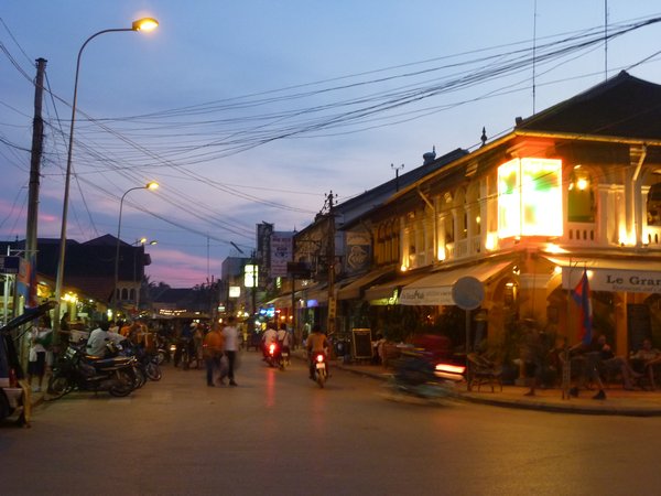 C1 Siem Reap at night