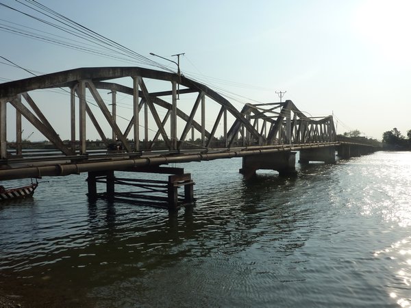 Kampot bridge