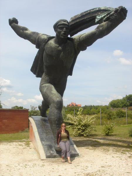 Novelty Over-sized Communist Statue