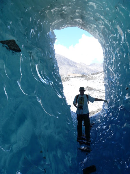 Natural Ice tunnel 