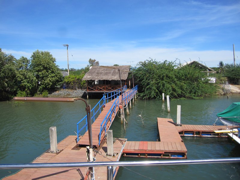 Bryggen til Thailiving Ferry