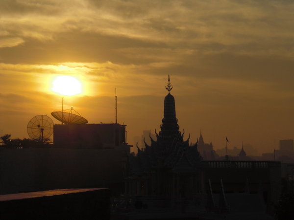 Sunrise from Dang Derm Hotel Roof Top Pool
