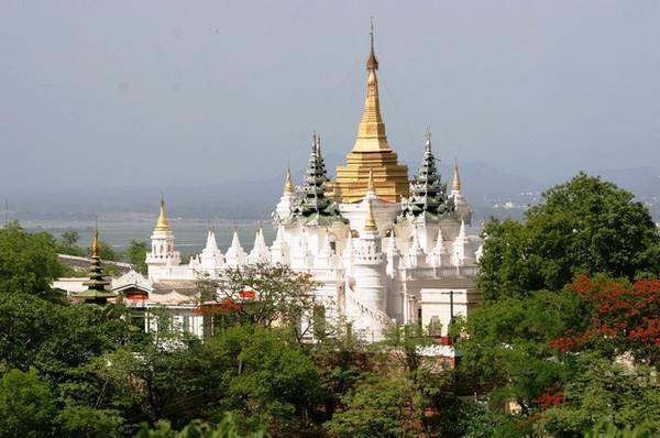 One of the 600 temples around the hill