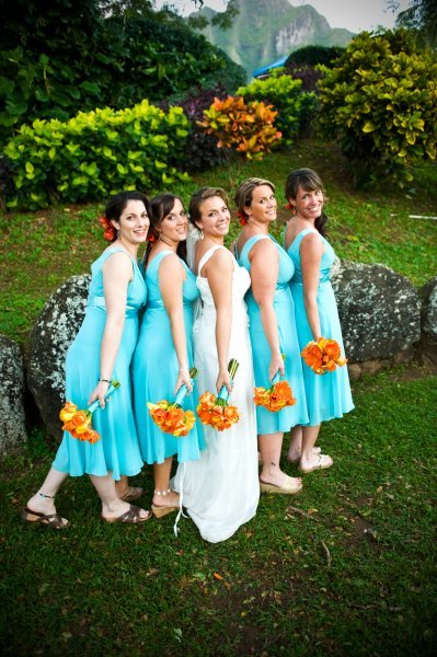 Bride + bridesmaids