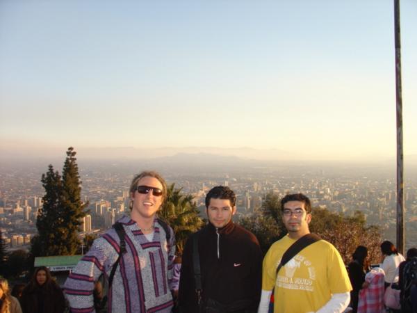 Me, Daniel y Jaire up Cerro San Cristobal