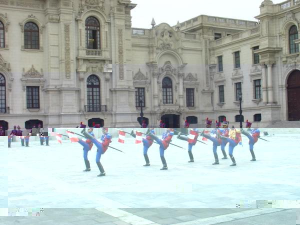 I was walking past and these guys started throwing there lags around so I had to do the touristy thing and take a photo