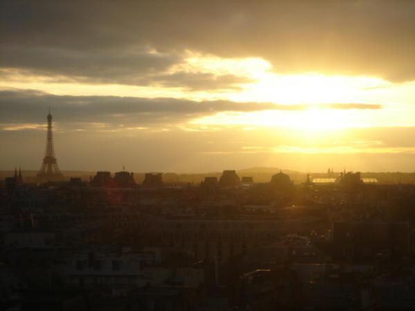and the sun goes down on day 1 - Paris