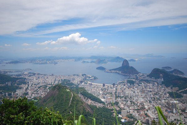 Rio og sukkertoppen i bakgrunnen