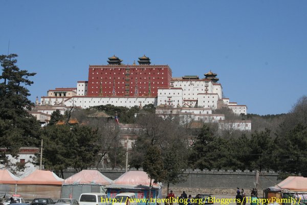 Putuozongcheng Temple 