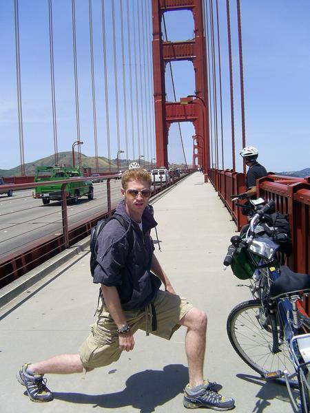 Lunge on Golden Gate Bridge