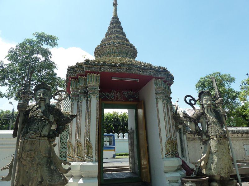 Entrance to reclining Buddha