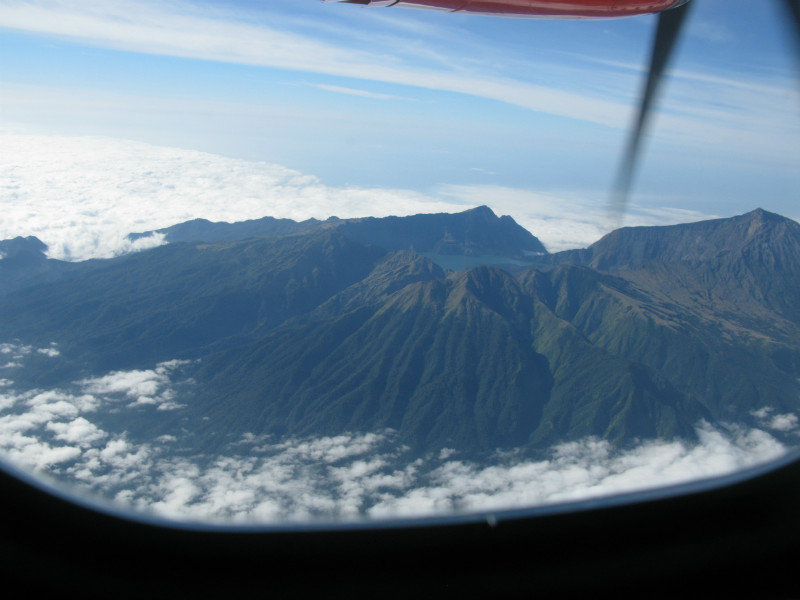 flying from lombok to flores