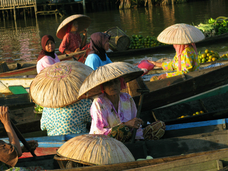 the floating market