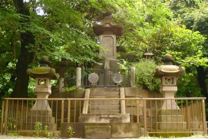 Tomb Site of Shogi-Tai Soldiers from the Ueno War (1868)