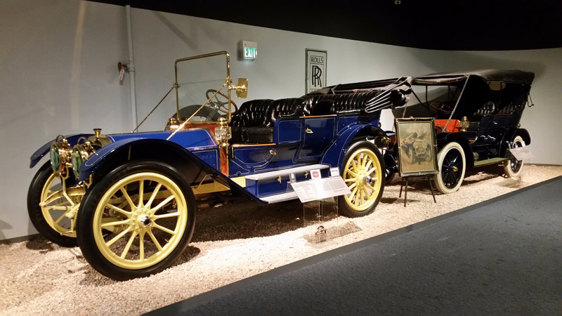 This 1910 Oldsmobile (Left) Competed with the 1910 Franklin for Market Share