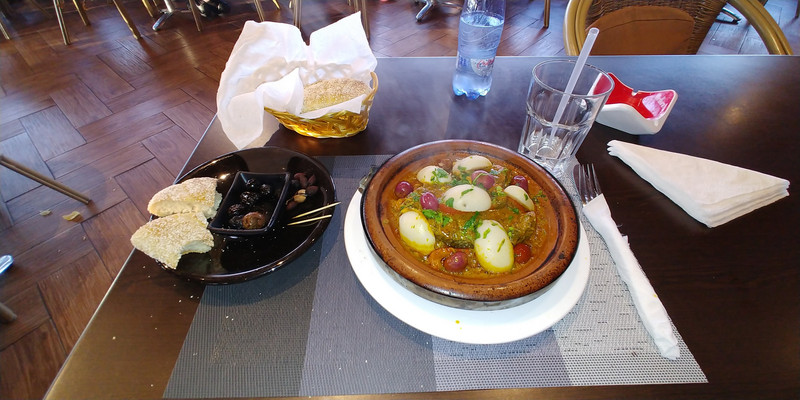Chweka Restaurant - Tajine de Poisson a la Marocaine