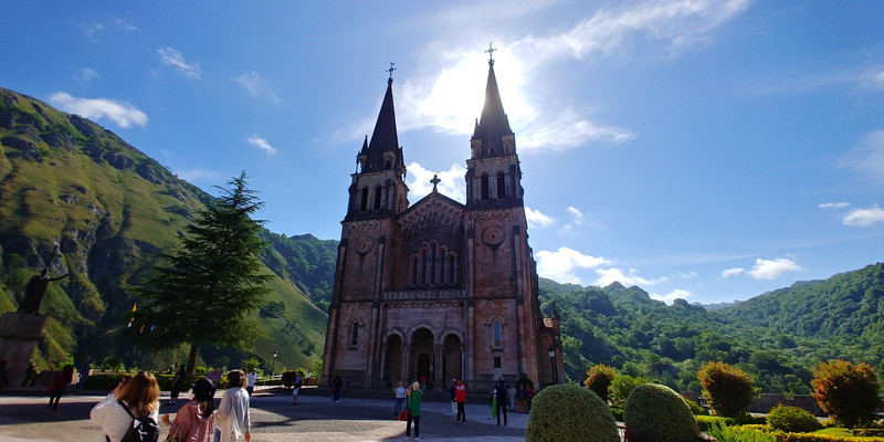 La Basílica de Covadonga. Cangas de Onís, Asturias, Spain