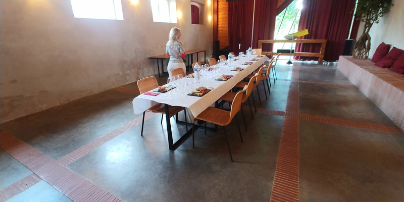 Wine Tasting at a Nameless Winery – Bordeaux, France