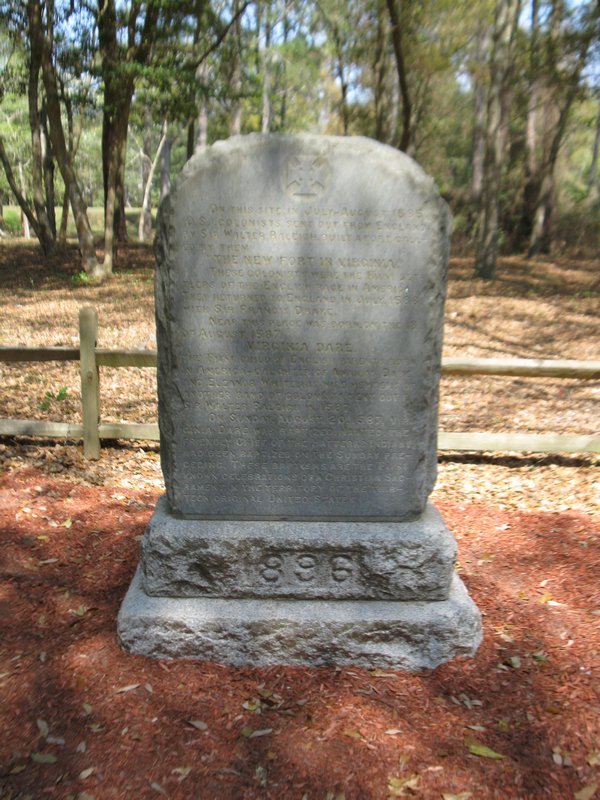Monument To Virginia Dare - The First English Child Born In America