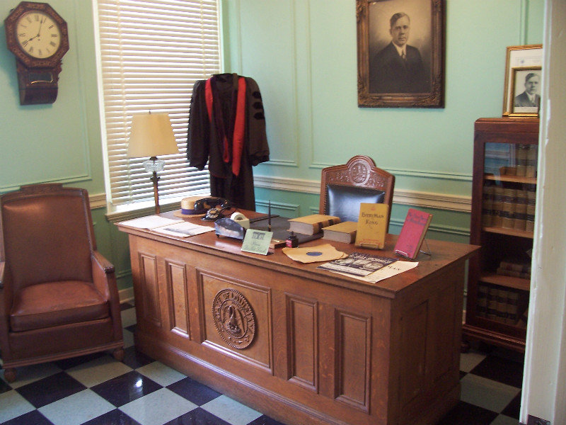 Governor Huey's Office