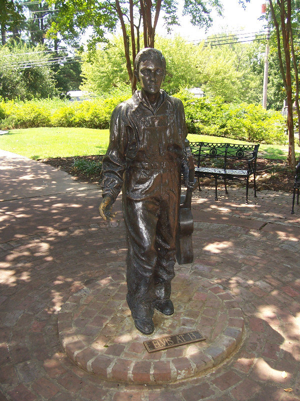 The “Elvis at 13″ Statue Depicts Elvis Leaving Tupelo In 1948