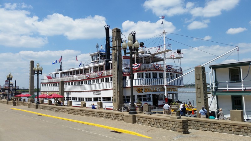 The Belle of Louisville At Berth
