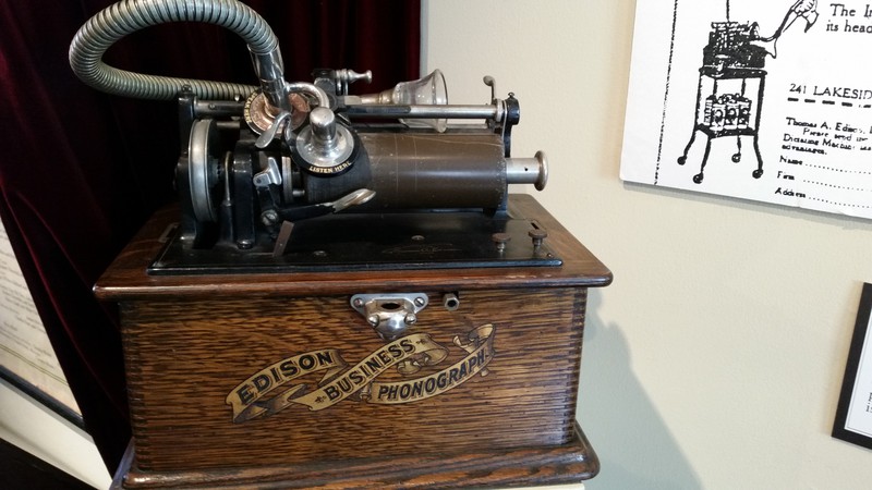 Edison’s Business Phonograph Recorded On Reusable Wax Cylinders