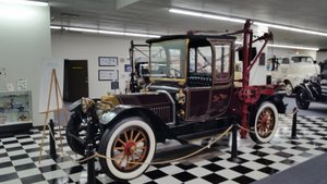 A 1913 Locomobile With A 485 Holmes Wrecker – Don’t Ask, I’m Just Reporting
