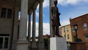 The Lincoln Statue Adjacent To The Pillars Of Justice