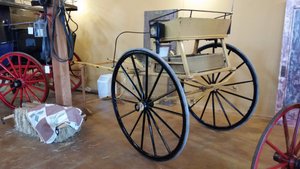 This 1895 Studebaker “Stanhope” Sold for $77.50 – Studebaker Manufactured as Many as 100 Carriages per Day