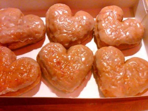 Valentine donut hearts
