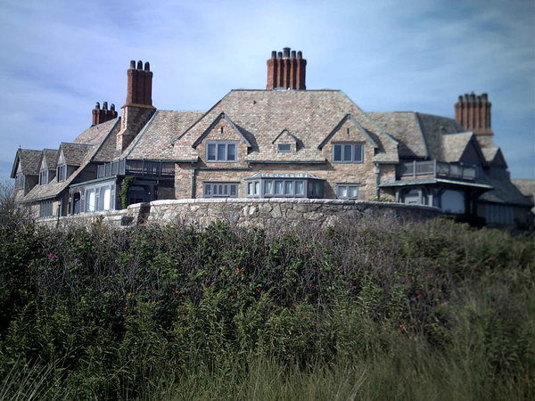 Ledge House, Newport