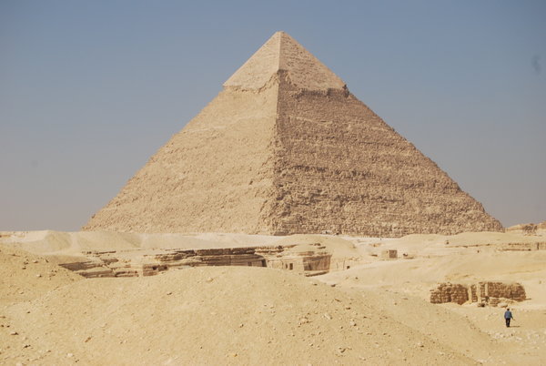 Pyramid of Khafre (2)