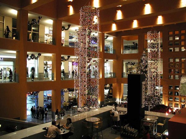 Multiplaza mall 