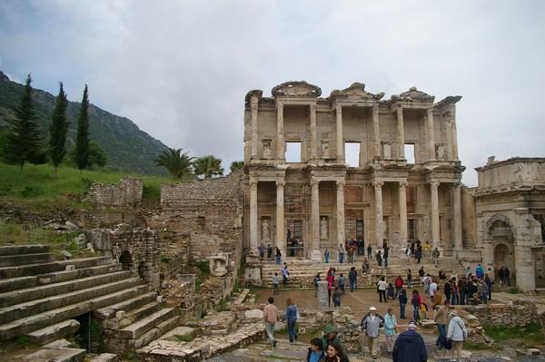 Ephesus Library the 3rd biggest in the ancient world
