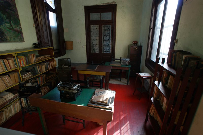 Trotsky's work desk, Mexico City