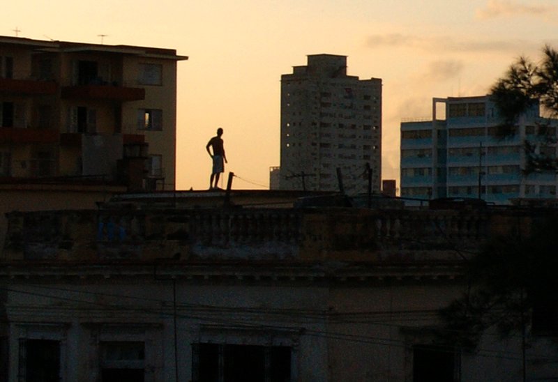 Bloke on a roof, Havana