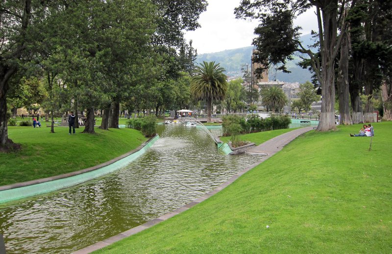 Canal in the Park, Quito